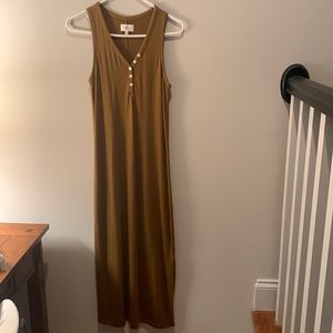Sleeveless Henley dress